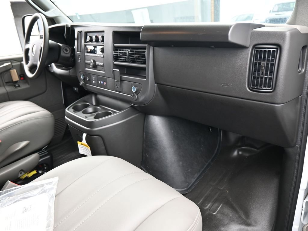 New 2025 Chevrolet Express 2500 w/ Driver Convenience Package image 41