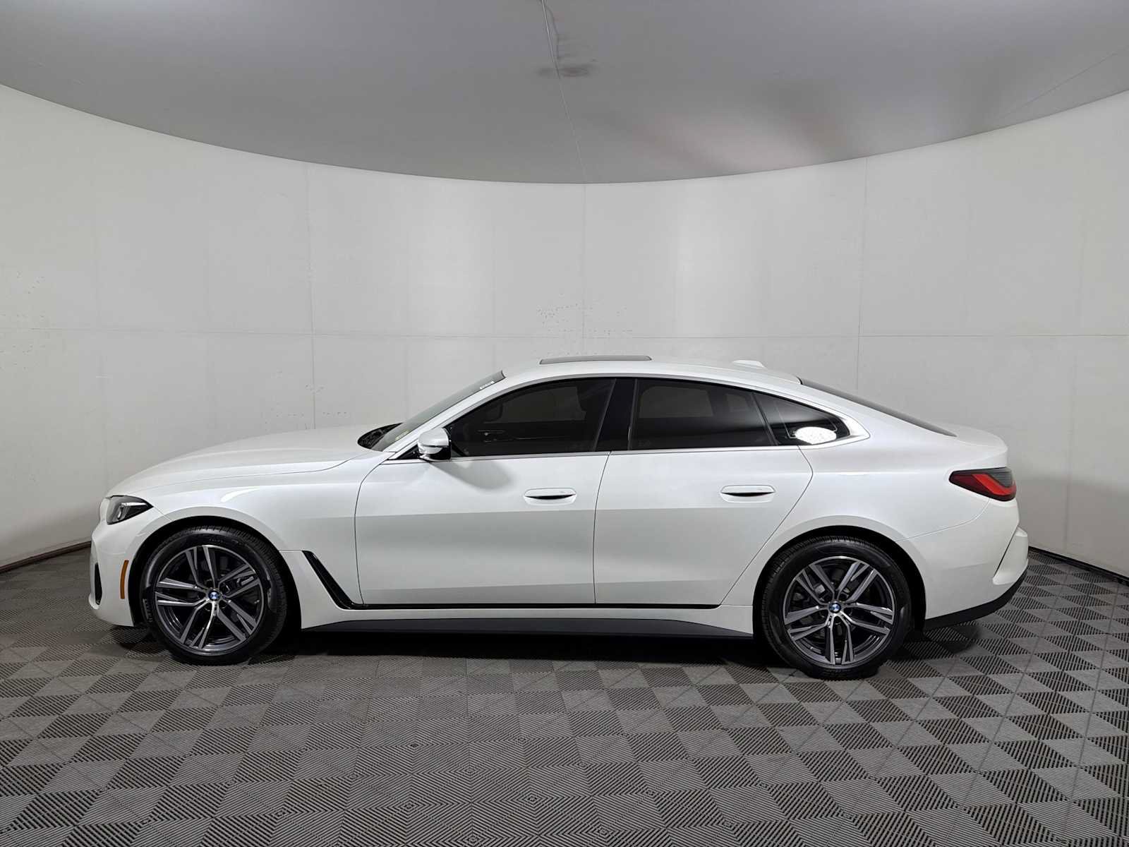Used 2025 BMW 430i xDrive AWD/4WD image 4