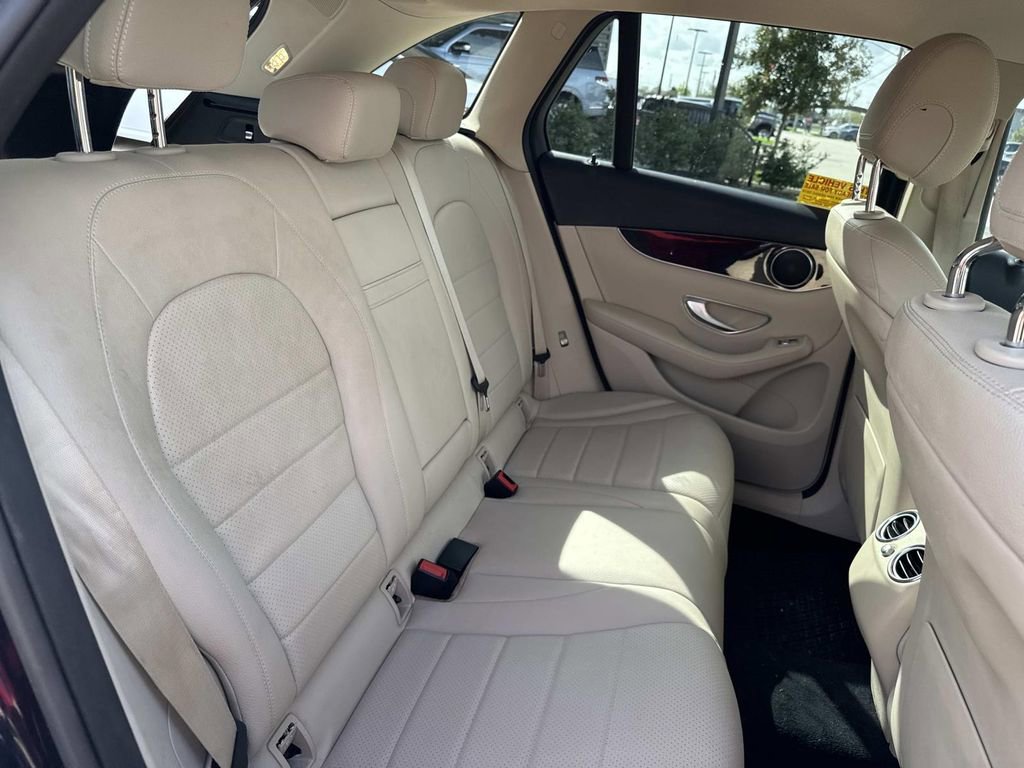Used 2017 Mercedes-Benz GLC 300 image 11