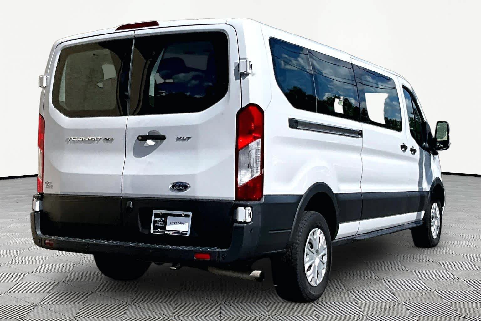 Used 2023 Ford Transit 350 XLT RWD image 13