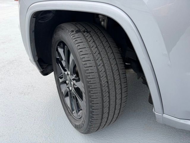 Used 2021 Jeep Grand Cherokee Laredo X image 22