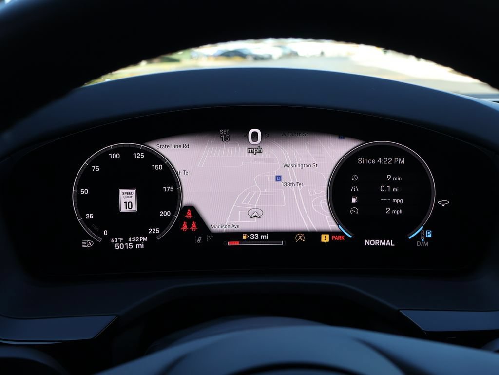 Certified 2025 Porsche Panamera GTS AWD/4WD image 32