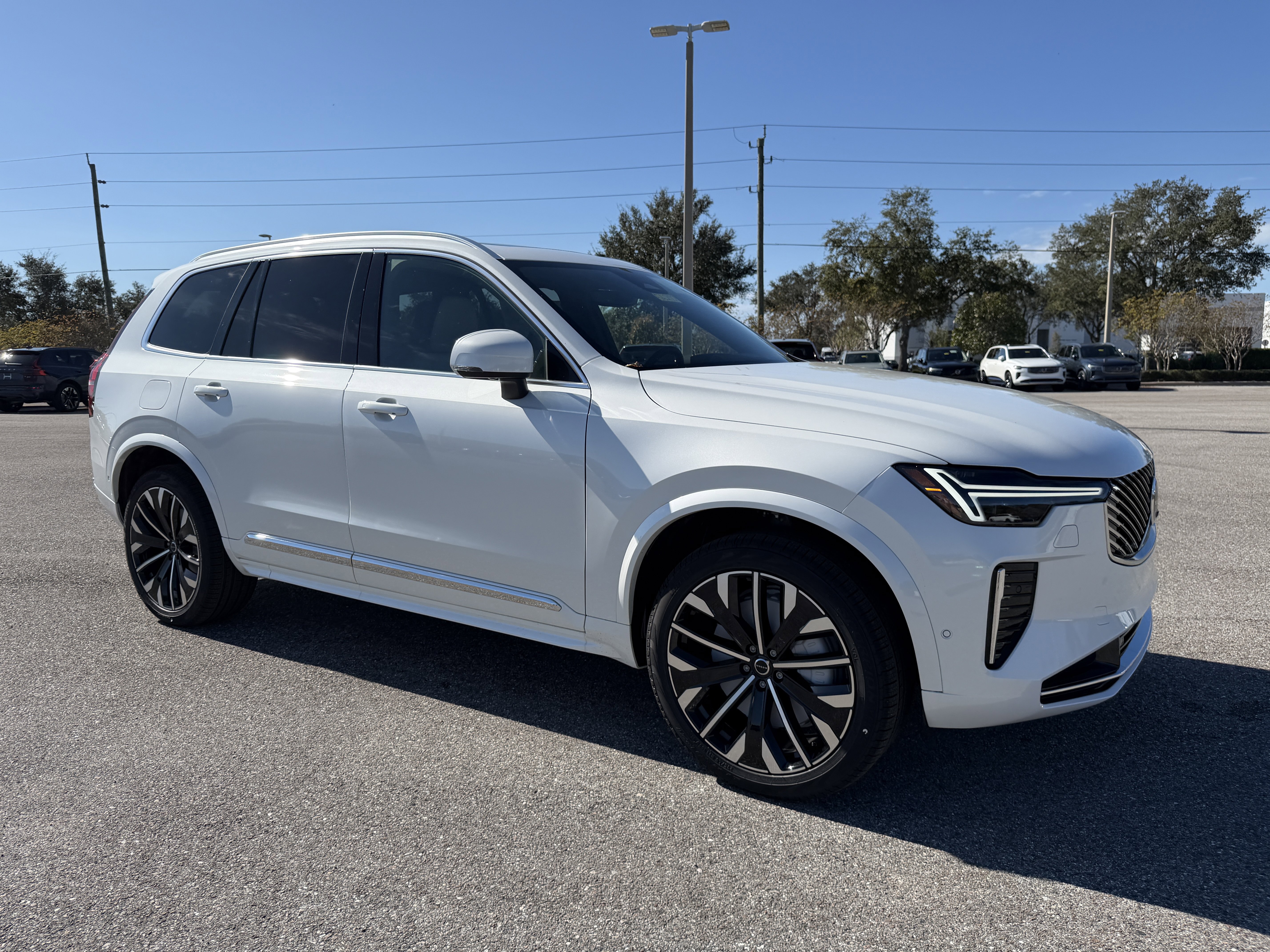 New 2026 Volvo XC90 B5 Ultra