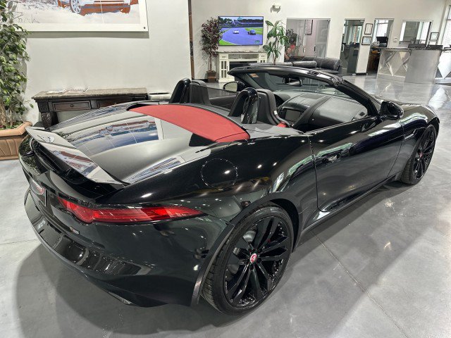 Used 2015 Jaguar F-TYPE S RWD image 28