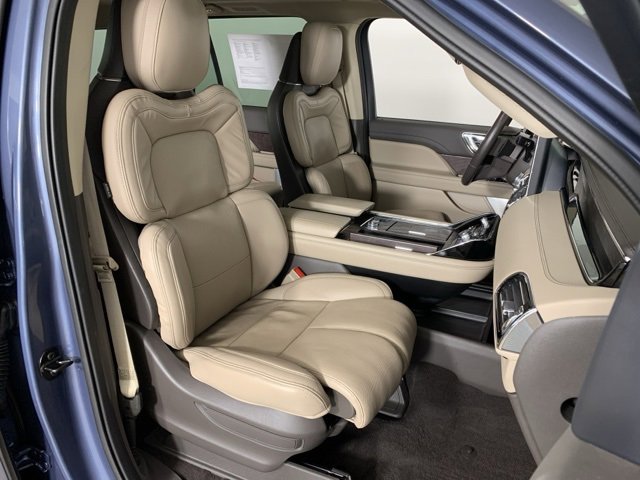 Used 2023 Lincoln Navigator Reserve image 26