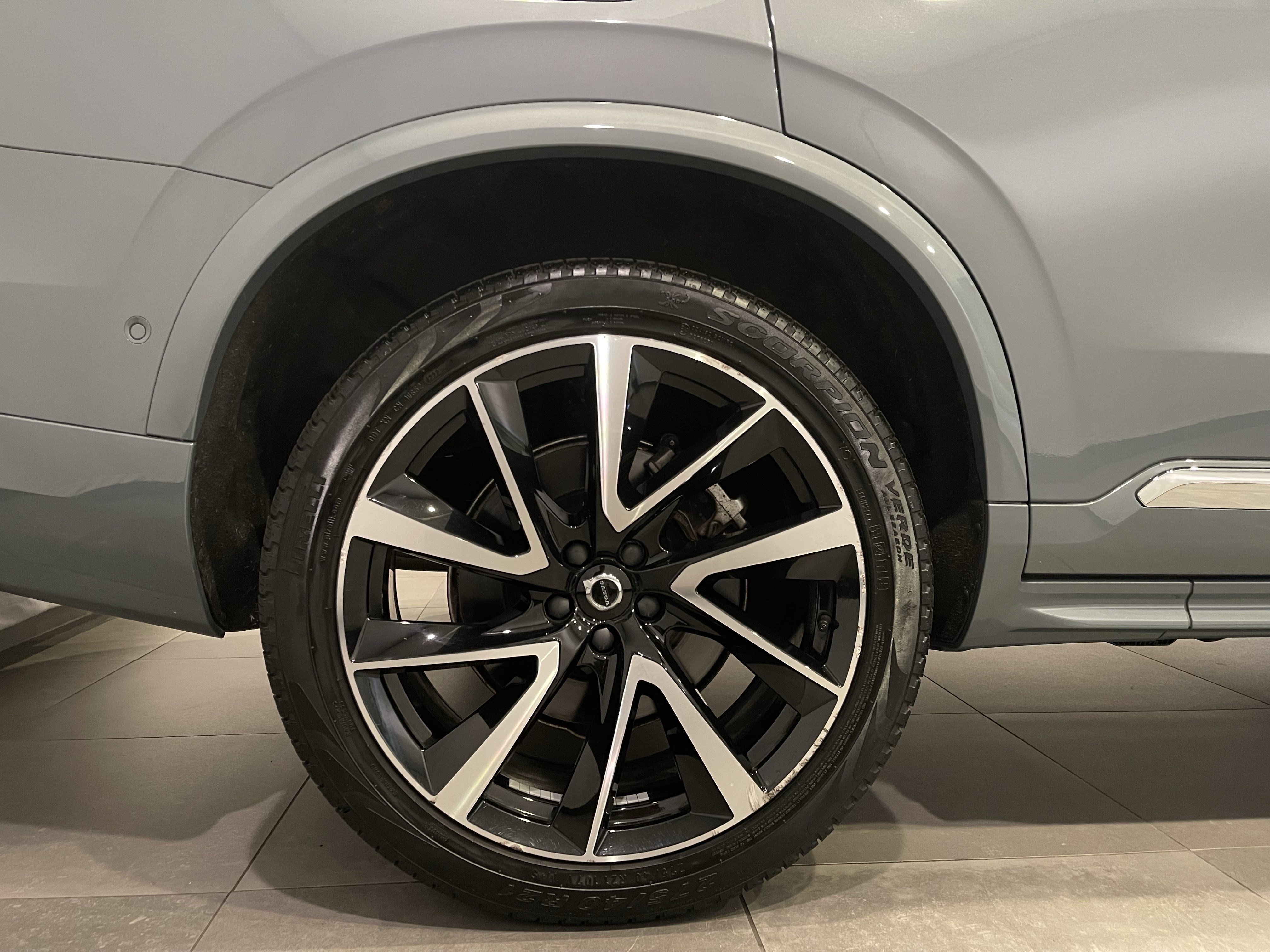 Used 2023 Volvo XC90 B6 Plus w/ Protection Package Premier AWD/4WD image 9