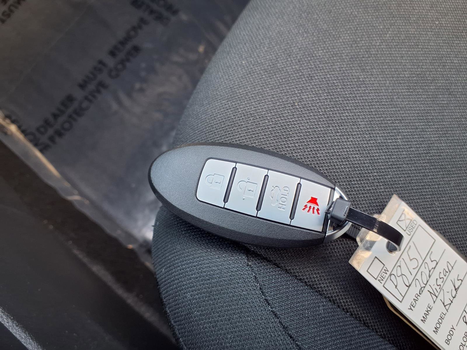 Used 2025 Nissan Kicks Play S image 14