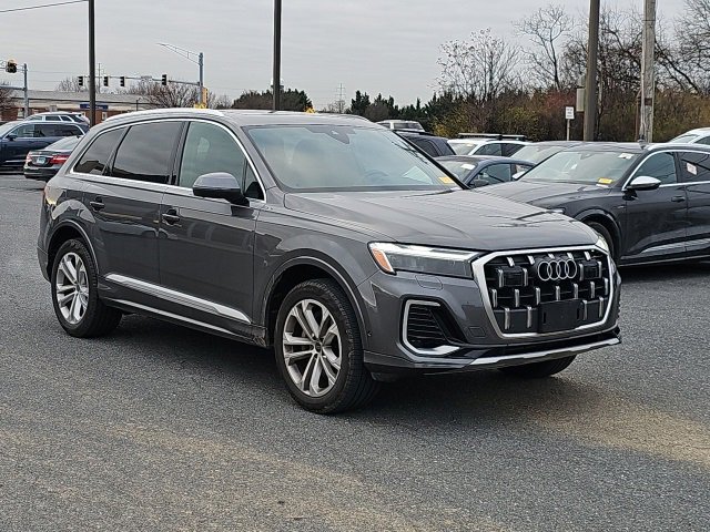 Certified 2025 Audi Q7 2.0T Premium