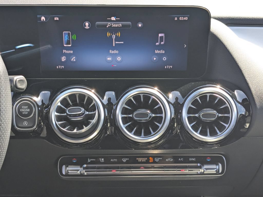 Certified 2024 Mercedes-Benz GLA 35 AMG 4MATIC image 5