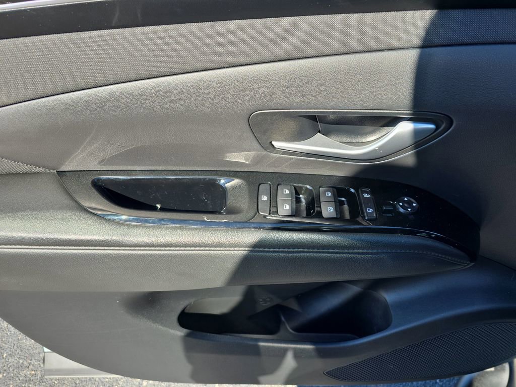 Used 2022 Hyundai Santa Cruz Limited image 13