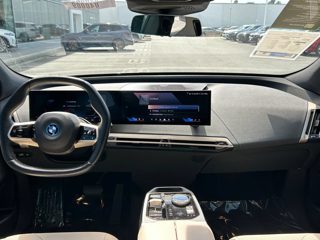 Used 2024 BMW iX xDrive50 w/ Sport Package AWD/4WD image 35