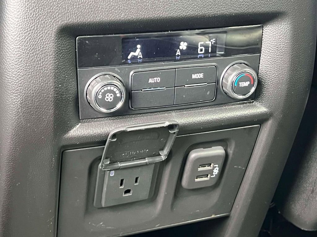 Used 2023 Chevrolet Traverse RS AWD/4WD image 13