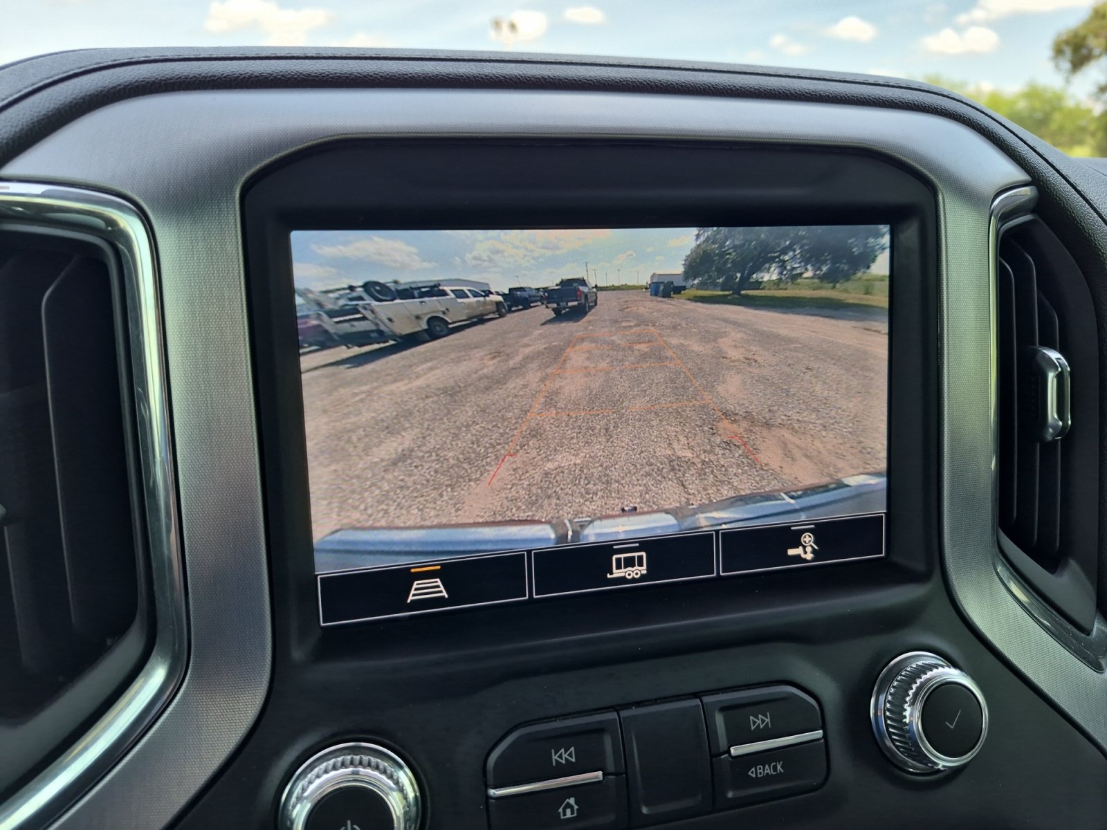 Used 2022 GMC Sierra 1500 SLT AWD/4WD image 15