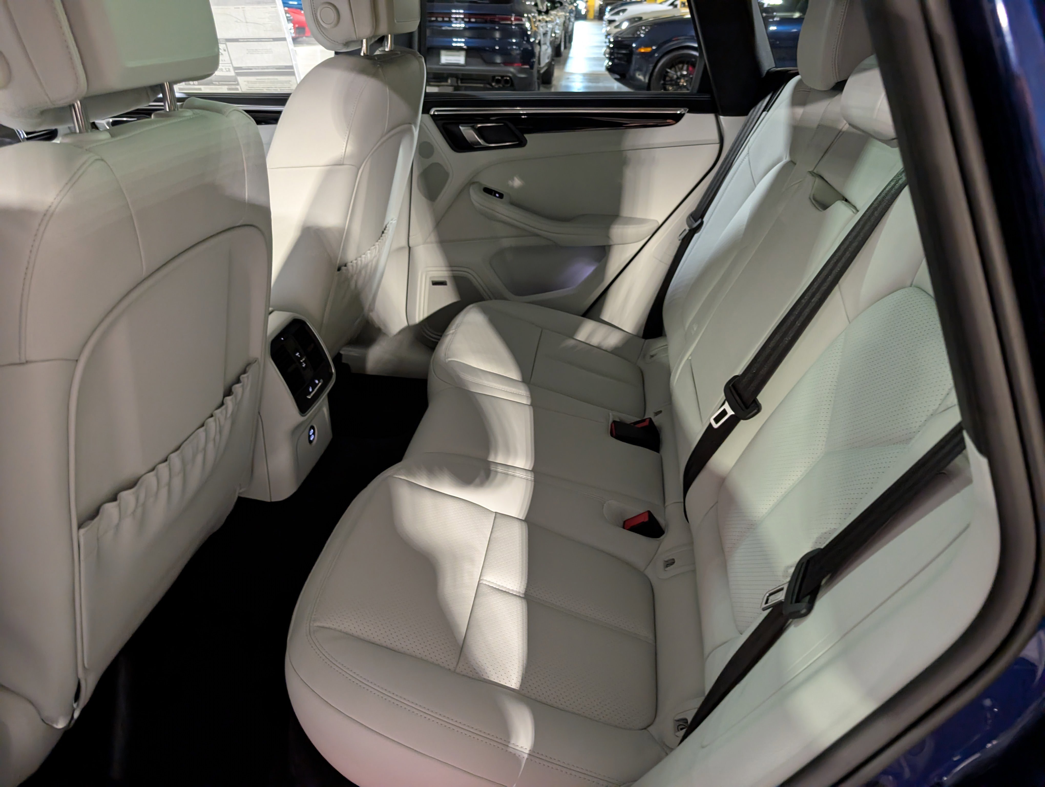 New 2026 Porsche Macan AWD/4WD image 22