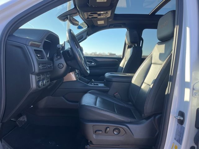 Used 2022 Chevrolet Suburban High Country image 14