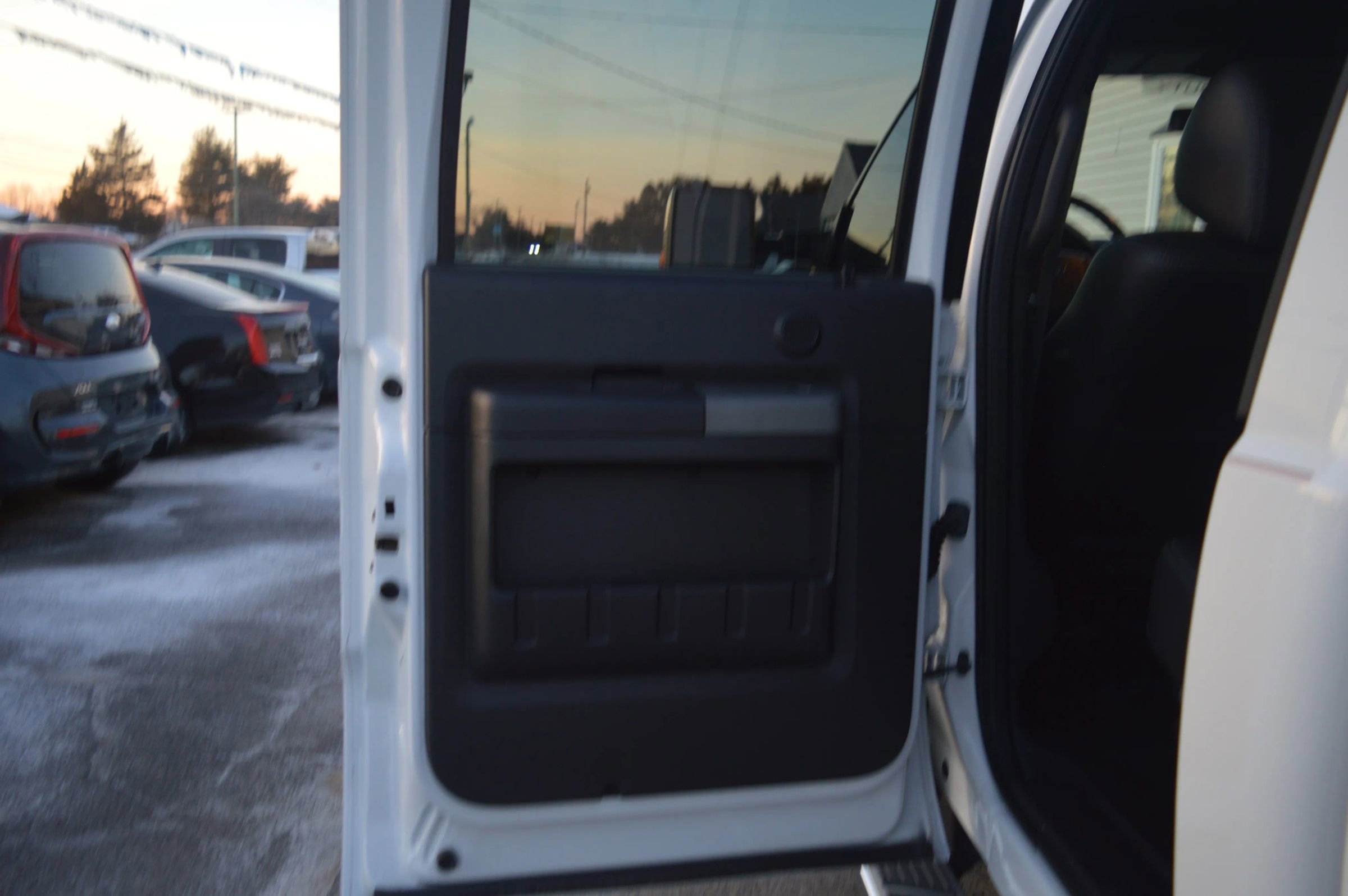 Used 2011 Ford F350 Lariat w/ Lariat Interior Pkg image 21