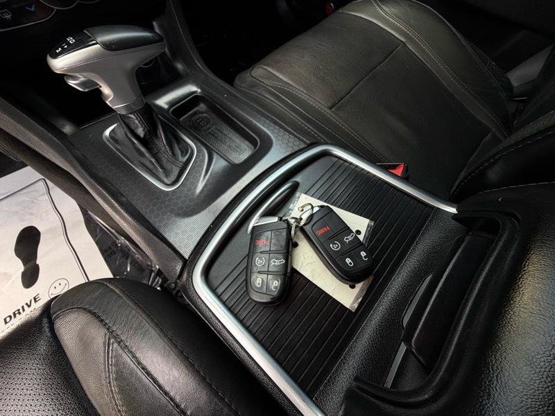 Used 2016 Dodge Charger R/T w/ Plus Group RWD image 66