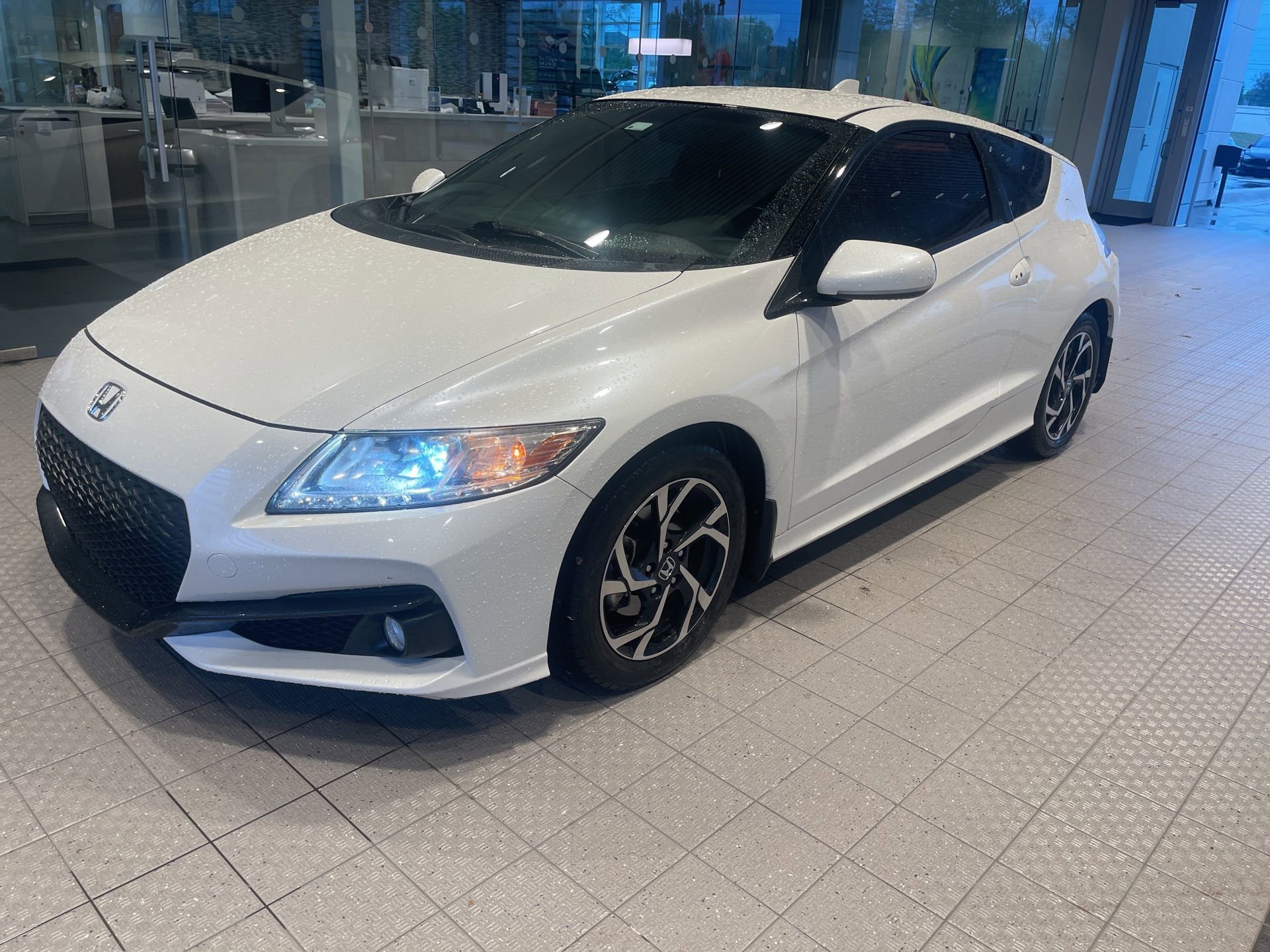 Used 2016 Honda CR-Z EX-L image 1