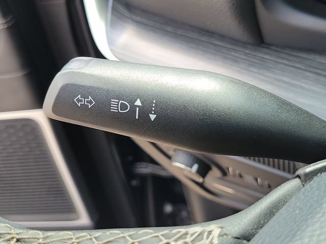 Used 2024 Jeep Wagoneer Series II AWD/4WD image 10