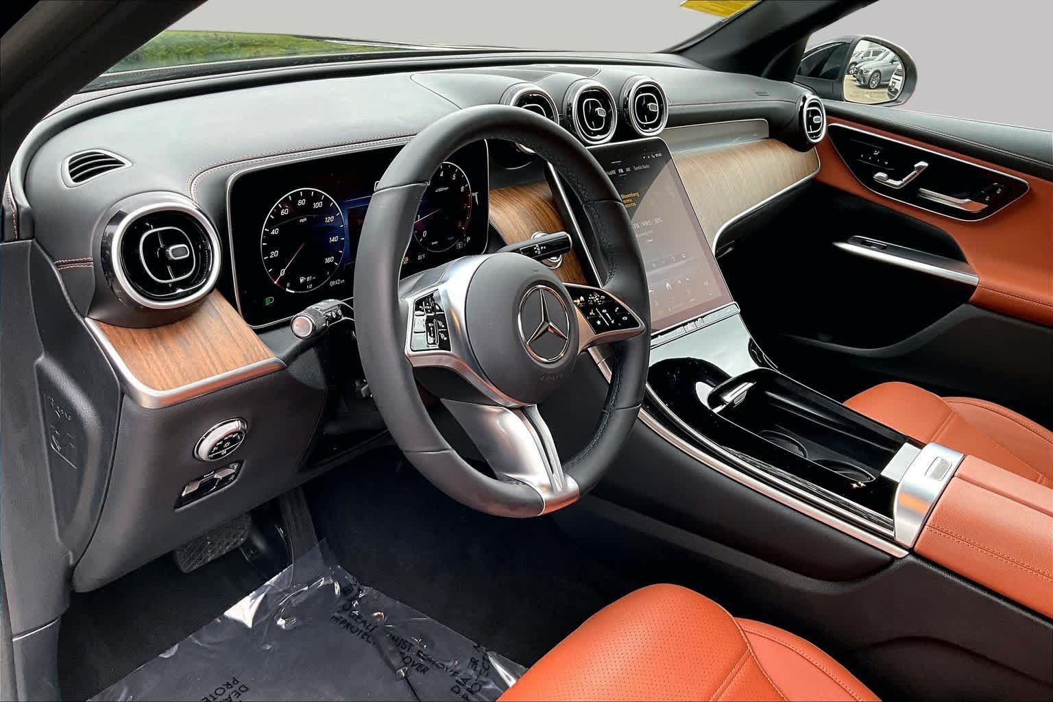 Certified 2024 Mercedes-Benz GLC 300 4MATIC image 18