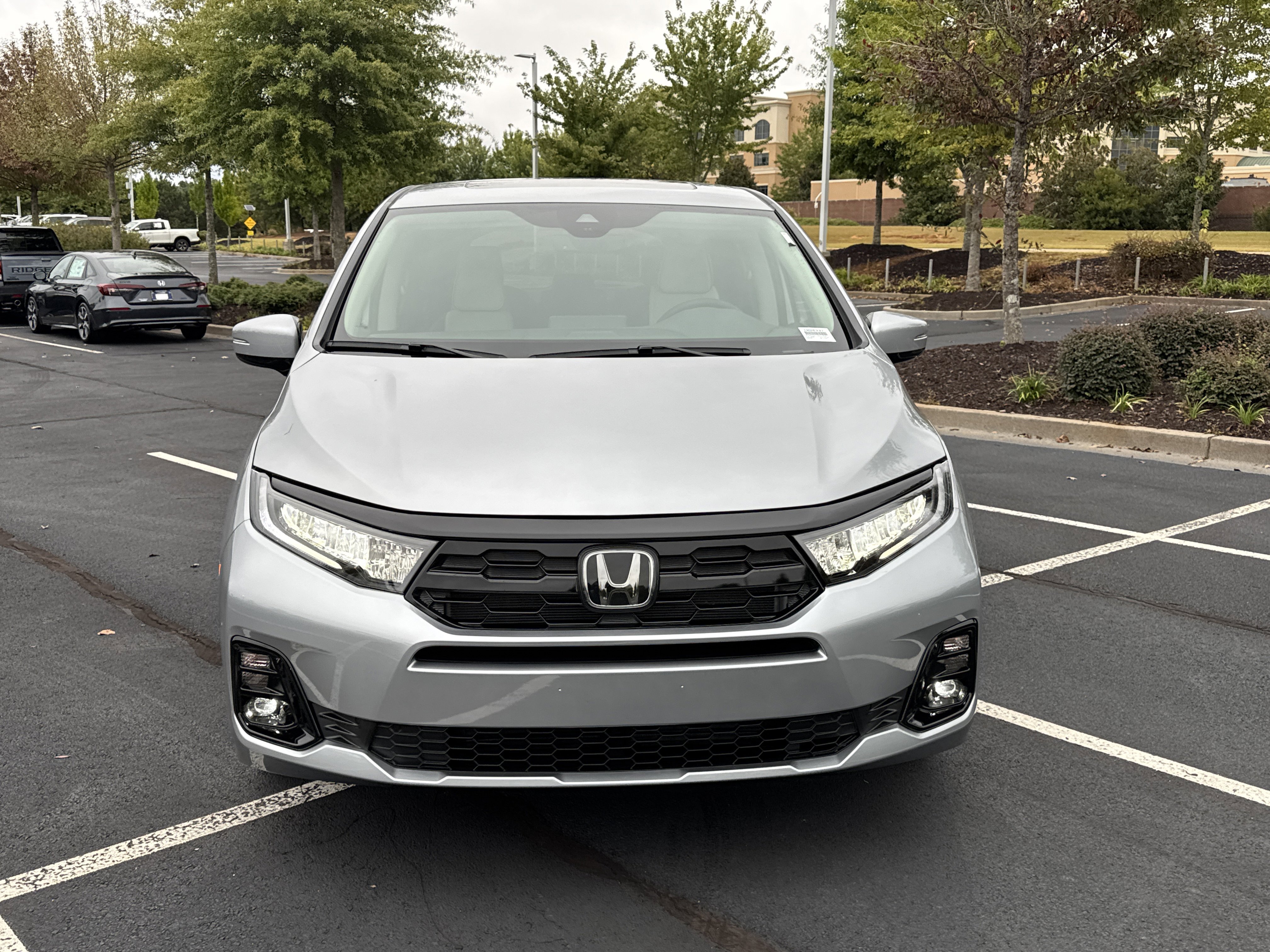 New 2026 Honda Odyssey Elite image 3