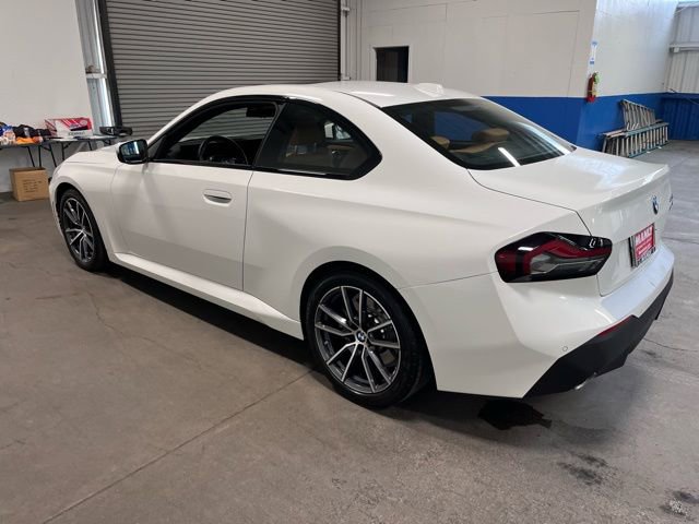 Used 2024 BMW 230i Coupe w/ Convenience Package image 5