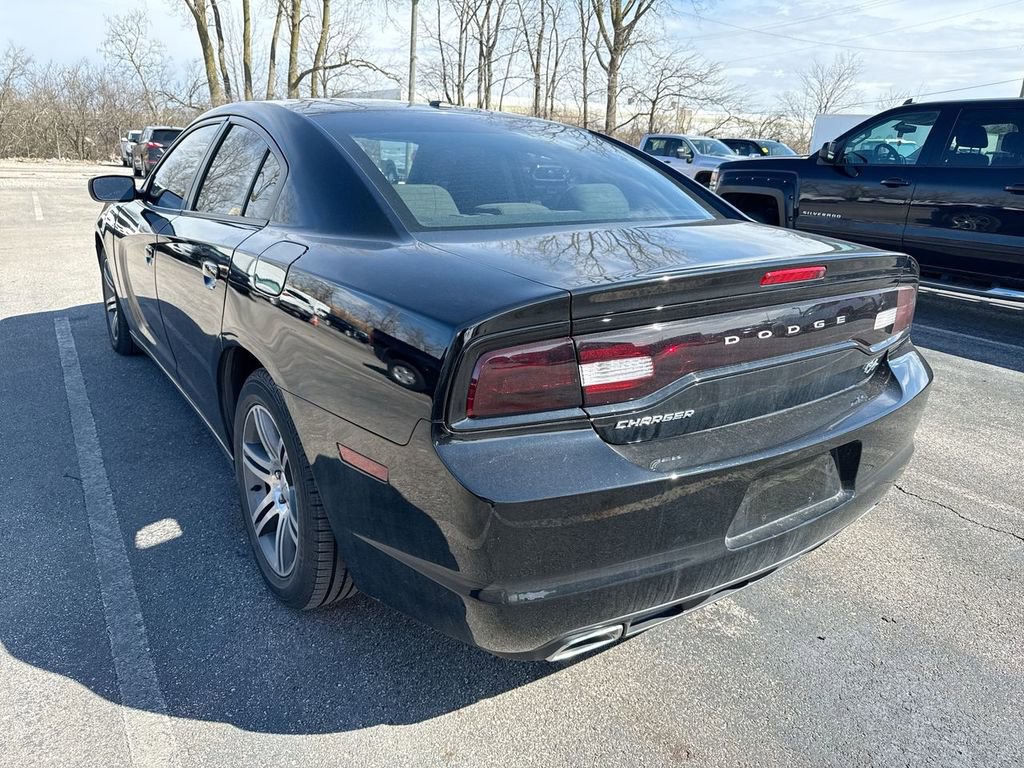 Used 2013 Dodge Charger R/T image 3