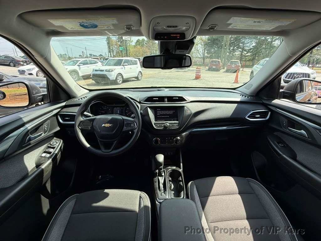 Used 2021 Chevrolet TrailBlazer LS FWD image 13