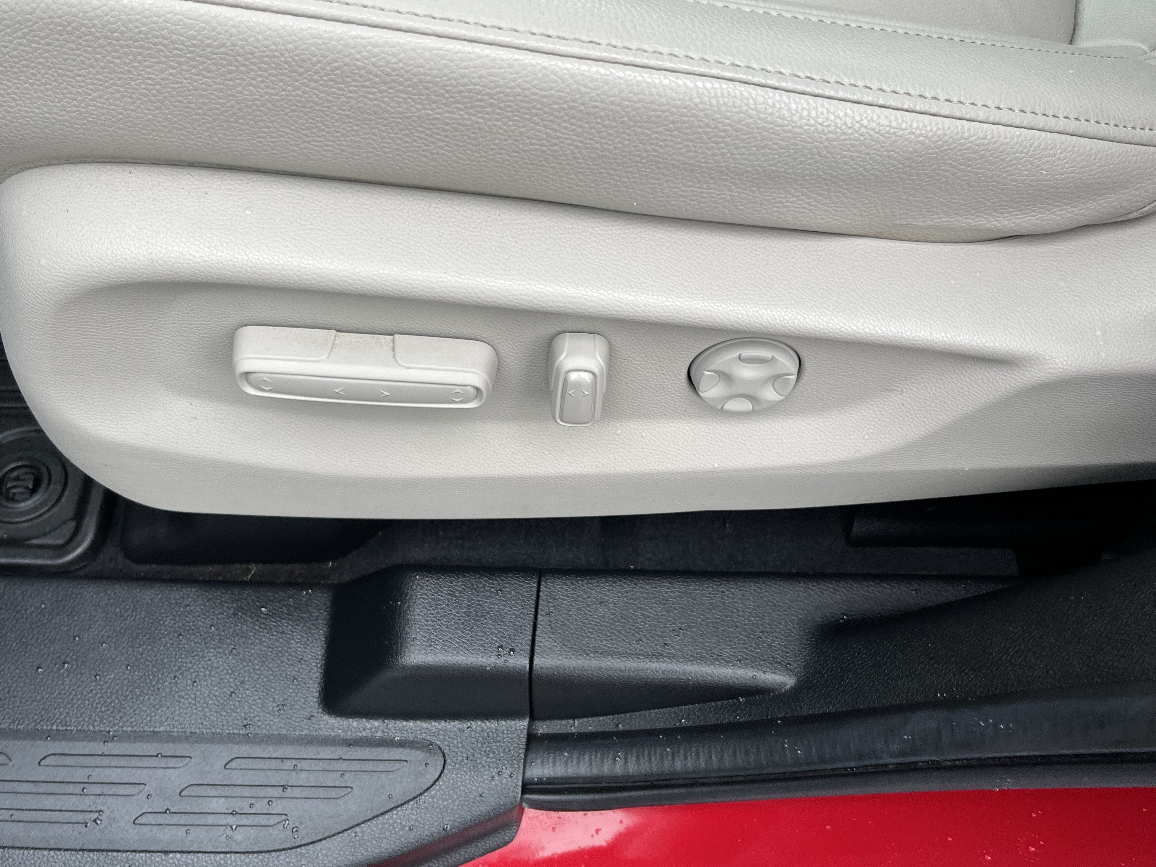 Used 2025 Honda Odyssey EX-L image 17