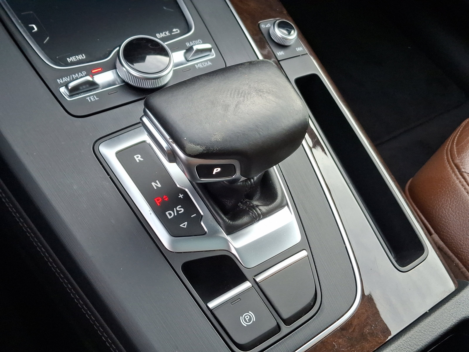 Used 2019 Audi Q5 2.0T Premium Plus w/ Premium Plus Package image 15