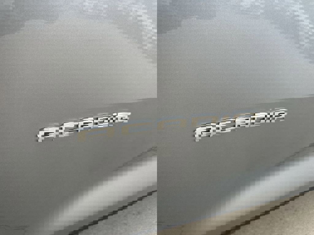 Certified 2025 GMC Acadia Elevation image 32