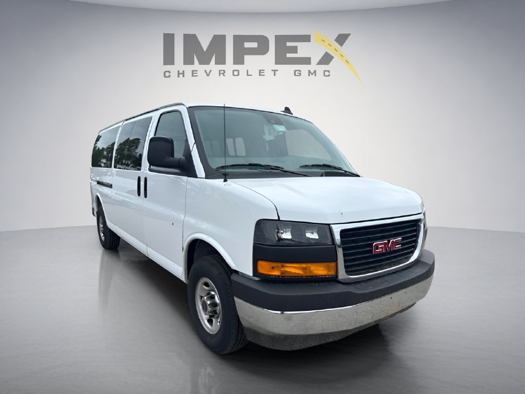 Used 2025 GMC Savana 3500 LT w/ LT Preferred Equipment Group RWD image 14