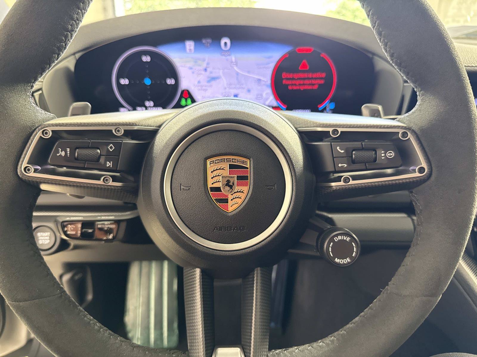 Used 2025 Porsche Panamera RWD image 26