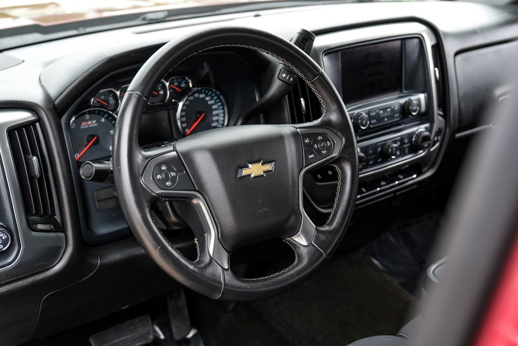 Used 2018 Chevrolet Silverado 1500 LT w/ All Star Edition AWD/4WD image 12