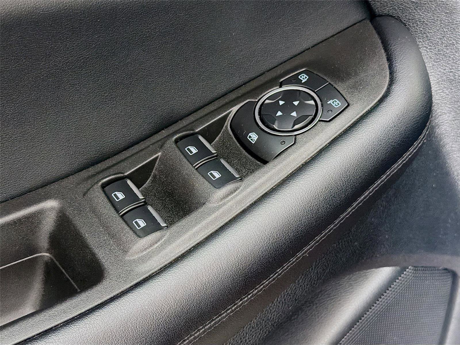 Used 2022 Ford Edge SEL AWD/4WD image 18