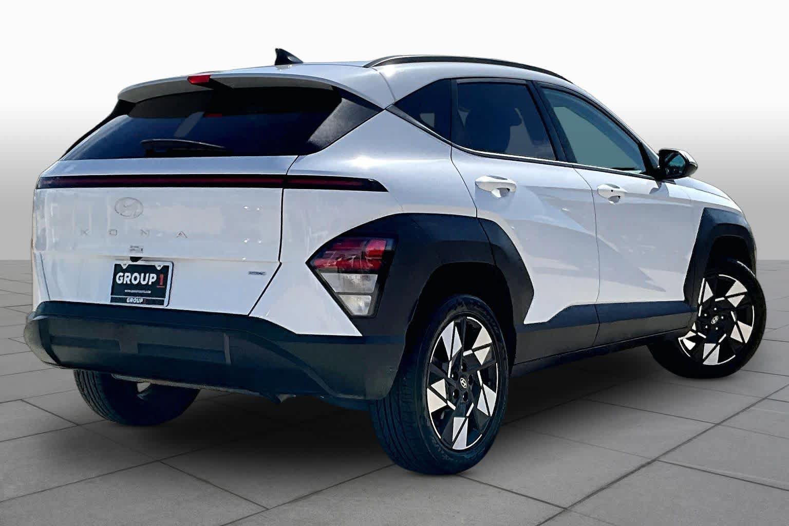 Certified 2025 Hyundai Kona SEL AWD/4WD image 13