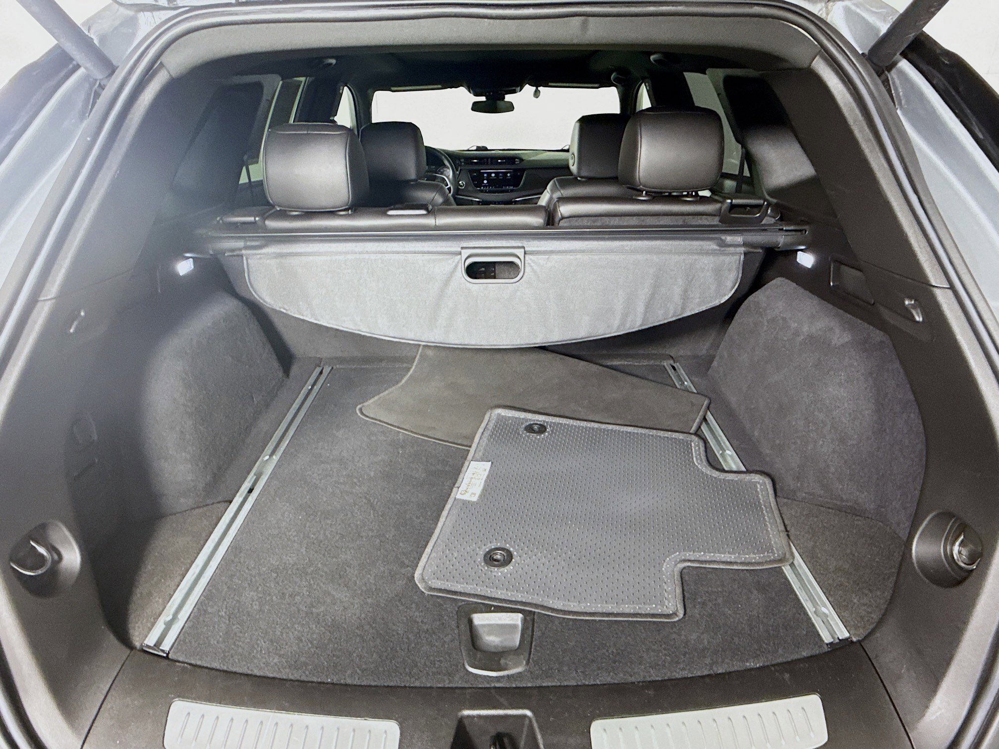 Used 2025 Cadillac XT5 Premium Luxury image 34