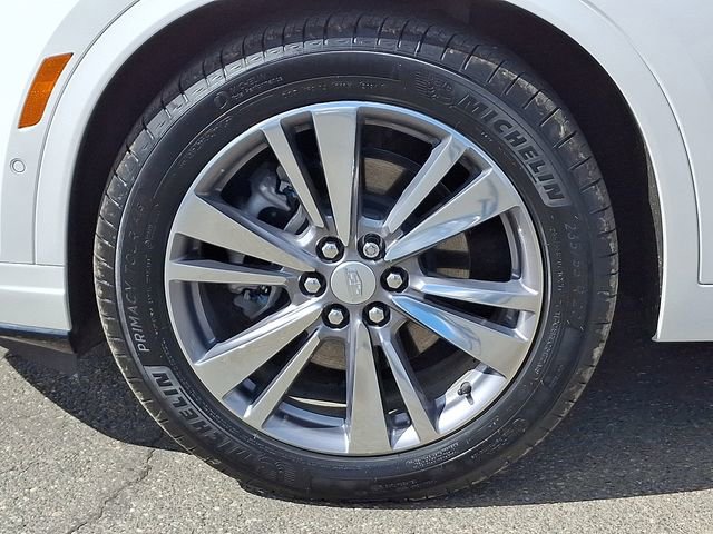 Certified 2025 Cadillac XT6 Premium Luxury w/ Platinum Package image 6