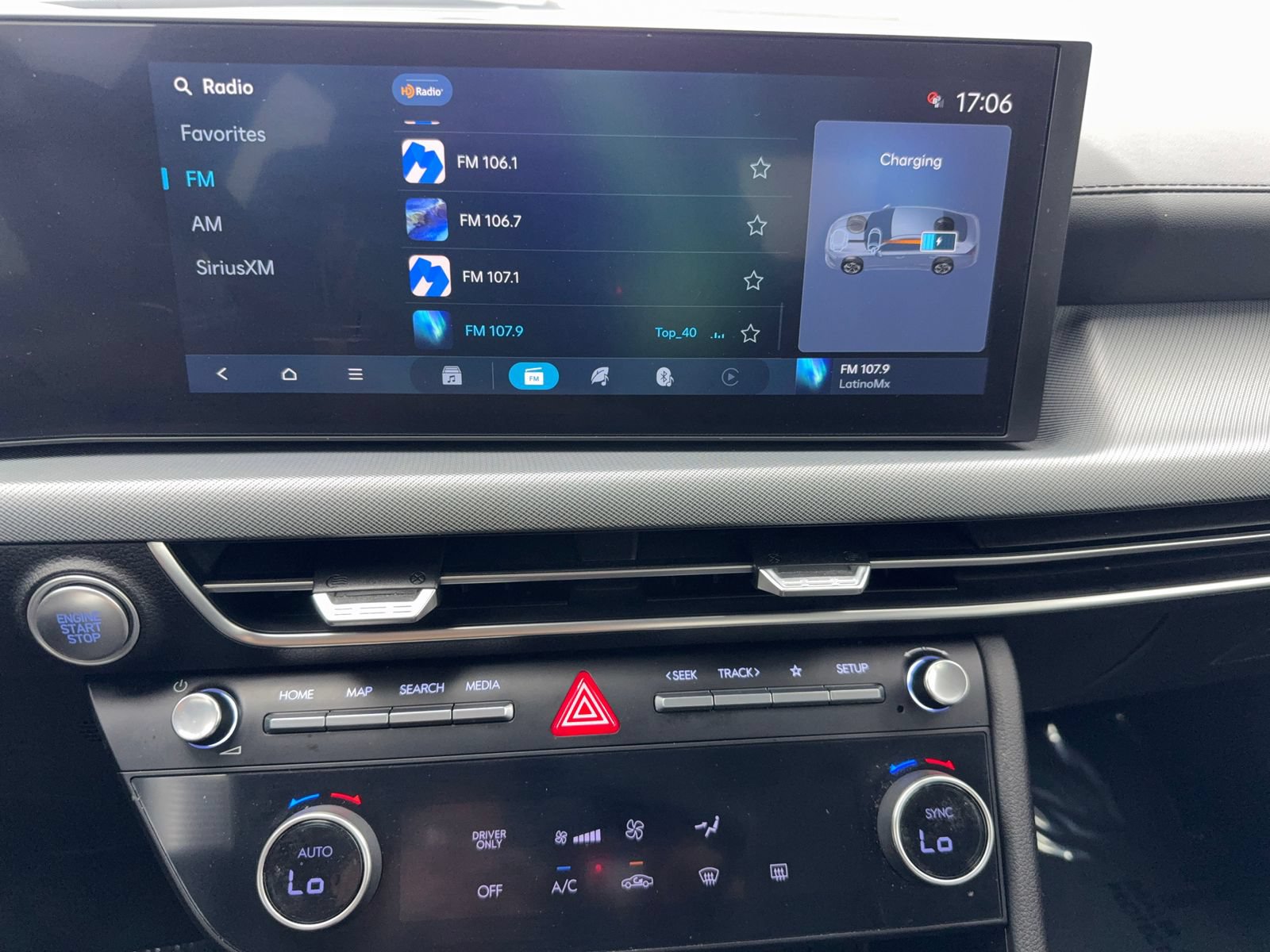 Used 2026 Hyundai Sonata Blue FWD image 25