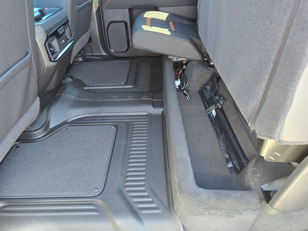 New 2026 GMC Sierra 2500 AT4 w/ AT4 Premium Plus Package AWD/4WD image 14