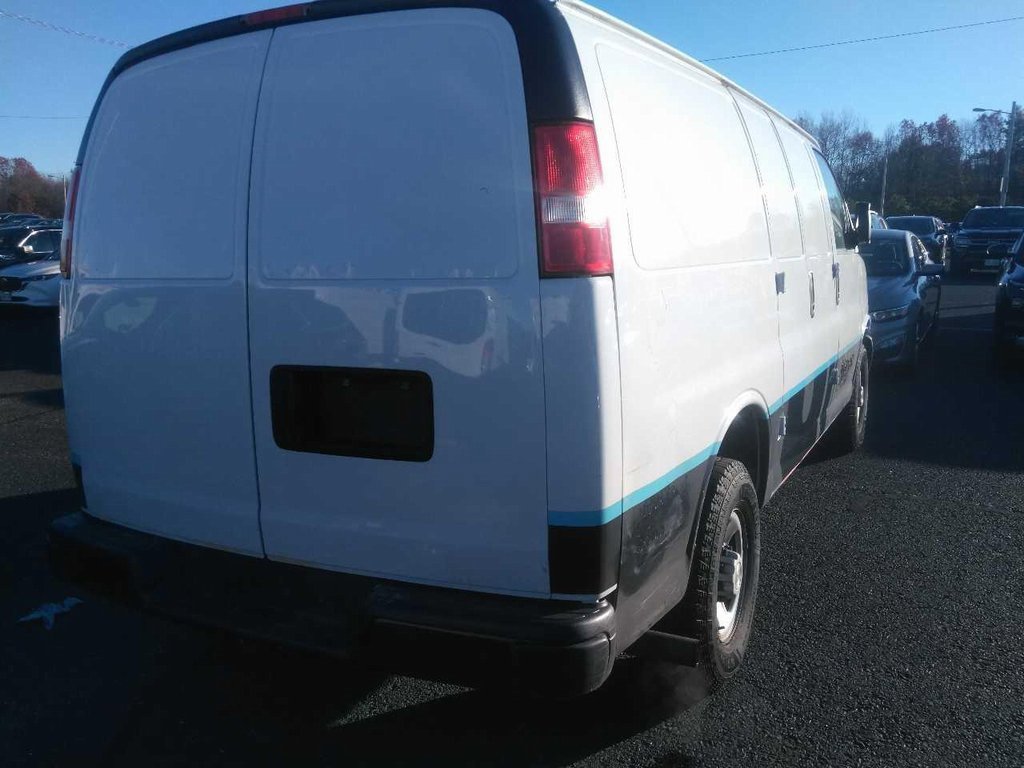Used 2022 Chevrolet Express 2500 w/ Communications Package image 3
