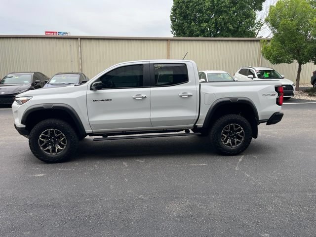 Used 2023 Chevrolet Colorado ZR2 w/ ZR2 Convenience Package III AWD/4WD image 40