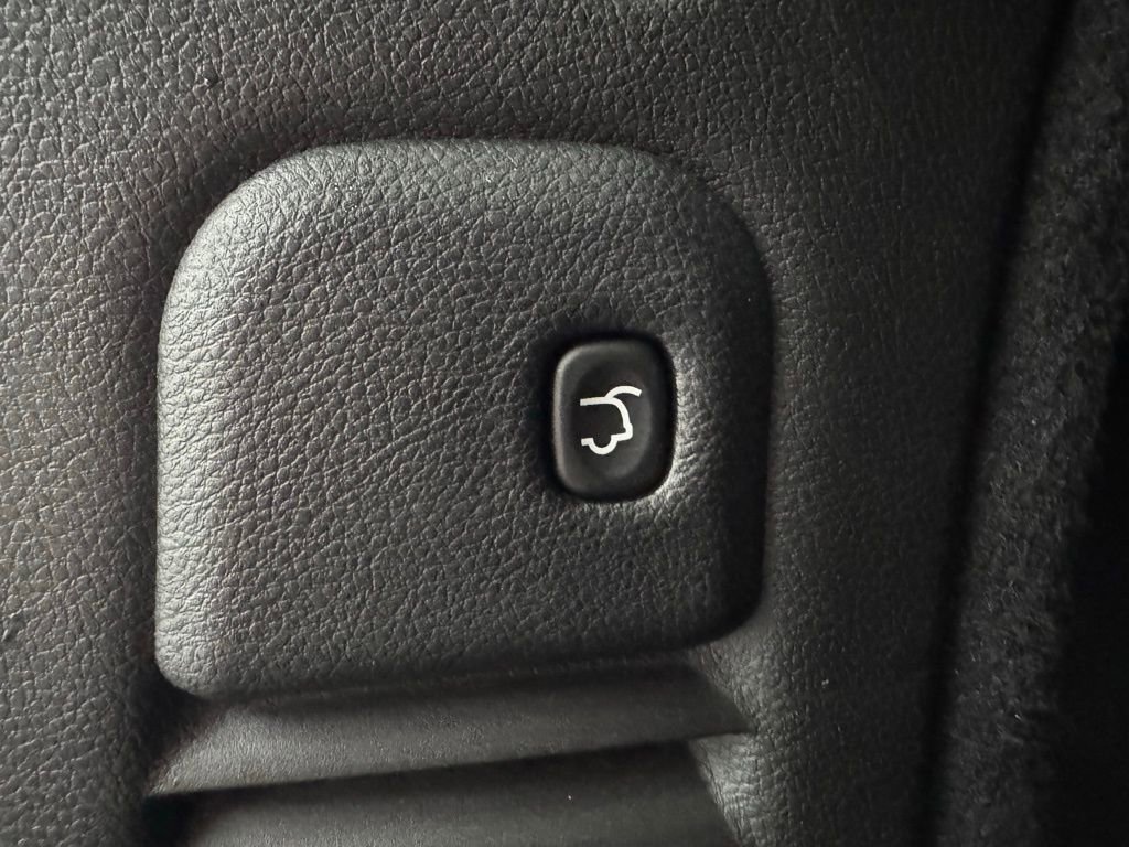 Used 2021 Dodge Durango R/T image 11