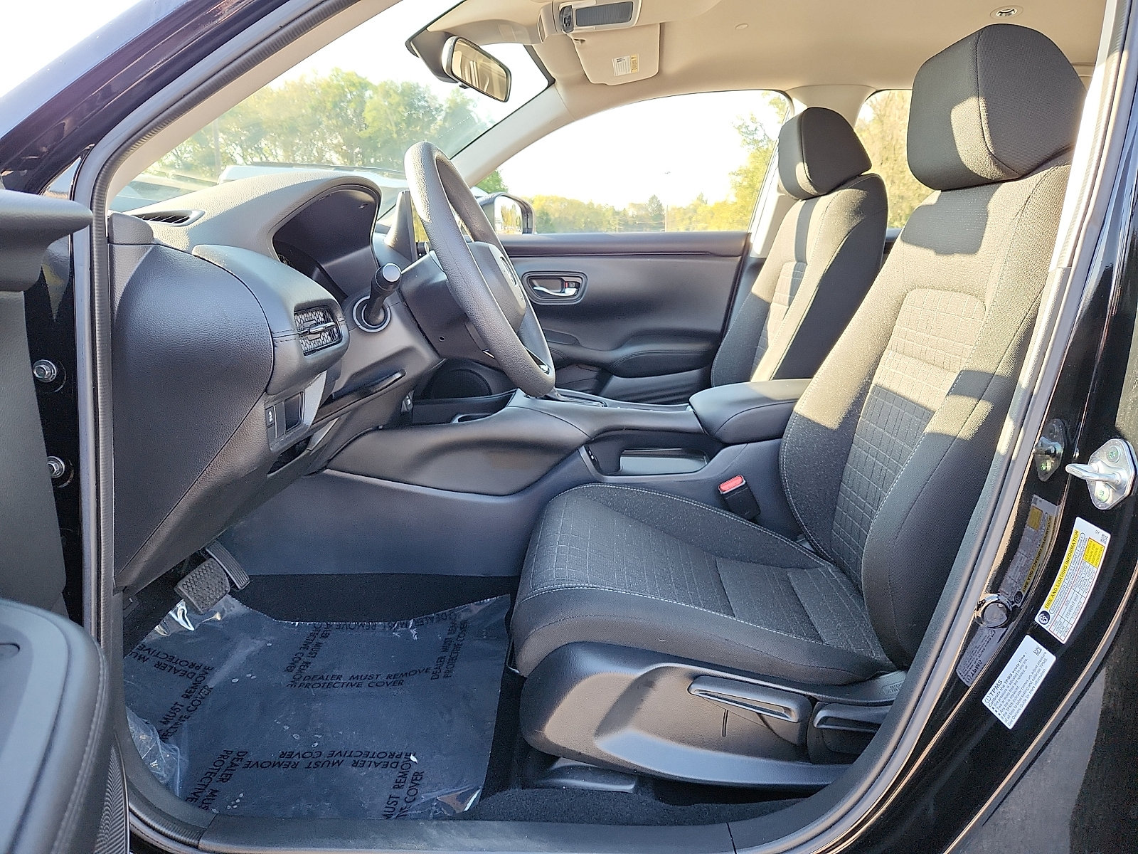 Used 2024 Honda HR-V LX image 13