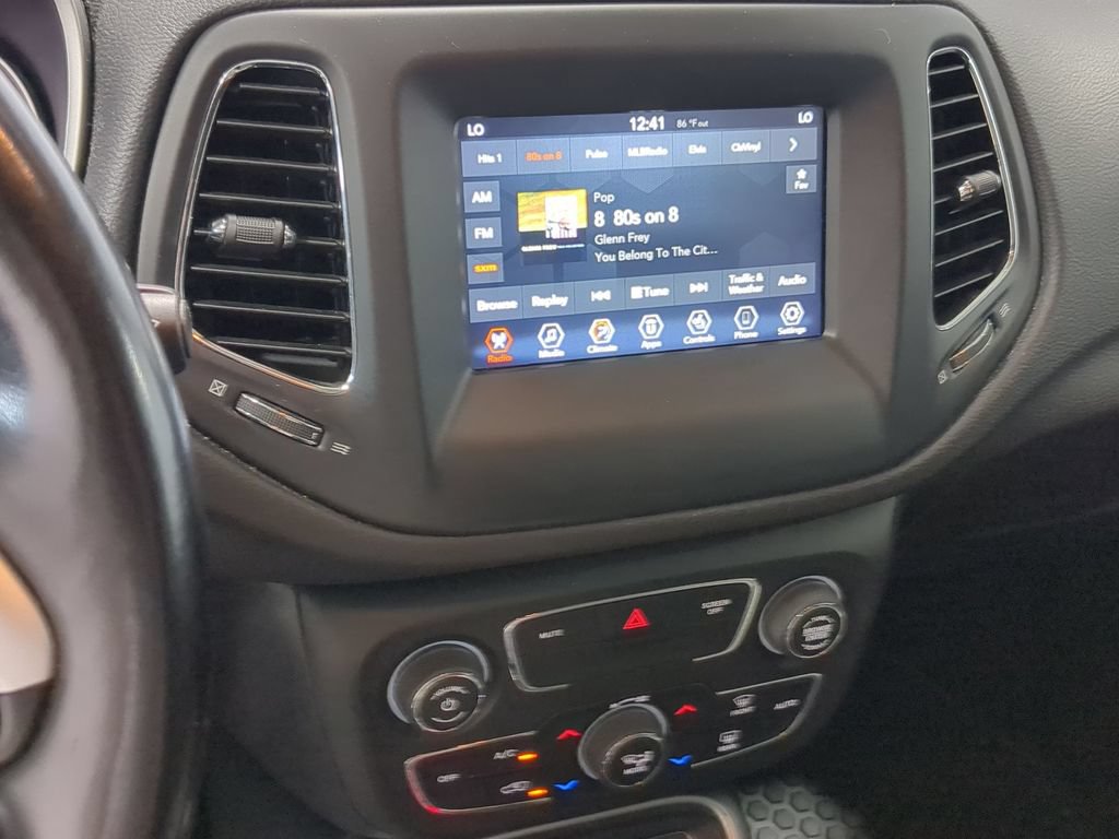 Used 2020 Jeep Compass Latitude w/ Cold Weather Group AWD/4WD image 33