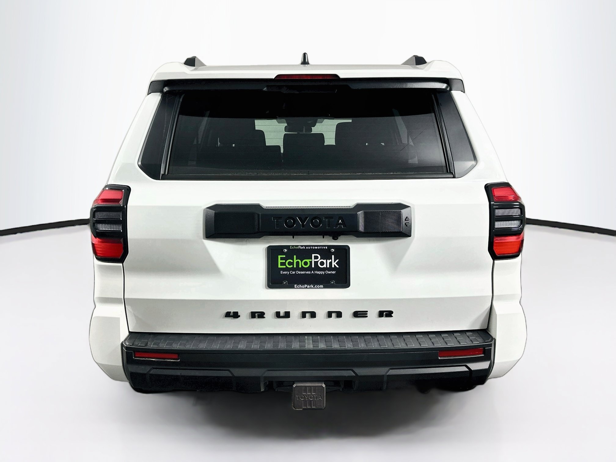 Used 2025 Toyota 4Runner SR5 AWD/4WD image 7