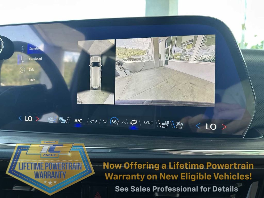 New 2025 Chevrolet Suburban Premier image 15