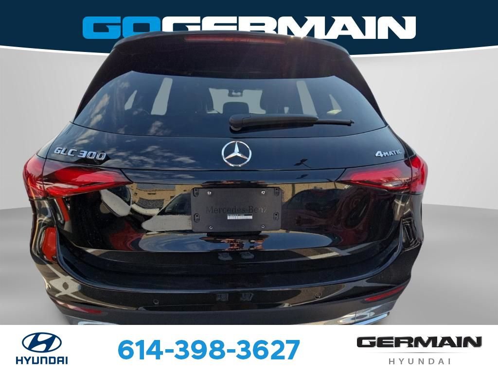 Used 2024 Mercedes-Benz GLC 300 4MATIC image 7