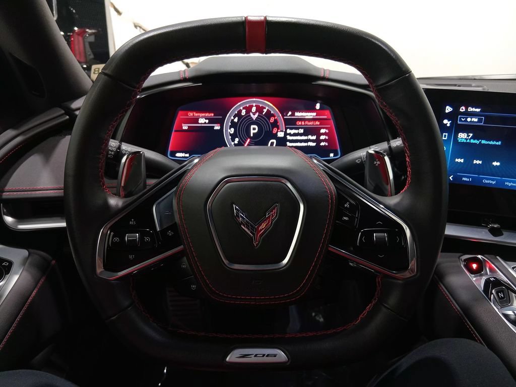 Used 2025 Chevrolet Corvette Z06 RWD image 21