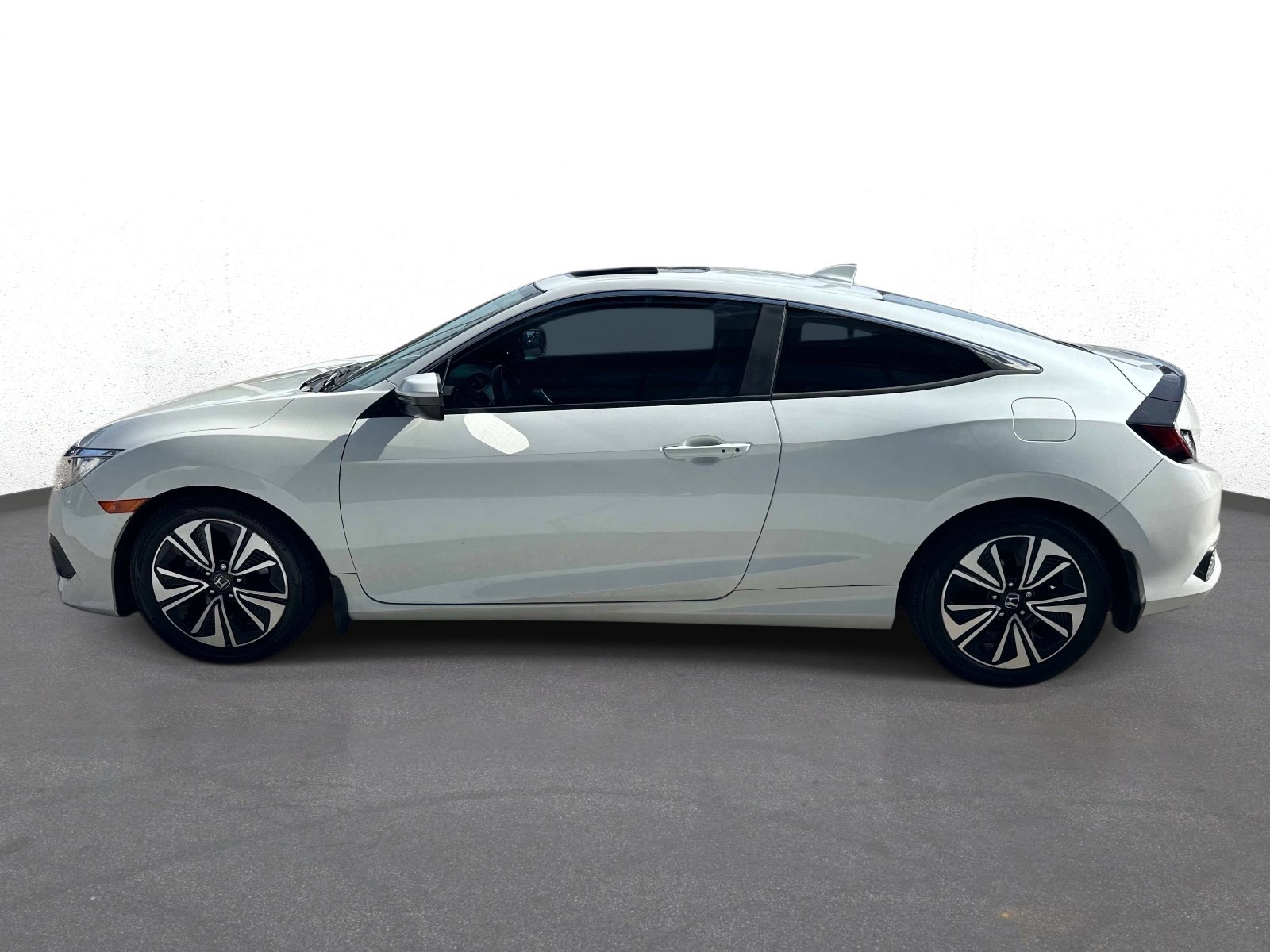 Used 2017 Honda Civic EX-L image 6